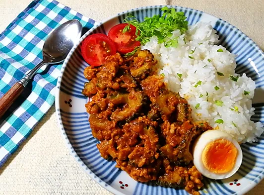 ゴーヤのキーマカレー